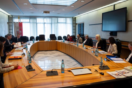 Der Landesbeirat für Verbraucherschutz wurde Mitte April neu ernannt, gestern (31. Mai) hat er sich zu seiner ersten Sitzung in der laufenden Legislaturperiode getroffen. (Foto: LPA/Fabio Brucculeri)