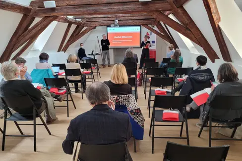 Formazione Euregio per i giornalisti nella Casa della Pesa di Bolzano. (Foto: LPA/Europaregion)