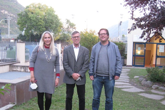 Die neuen Vorsitzenden des Landesschulrats (v.l.n.r.:) Chiara Nocentini (Vizepräsidentin, Vertreterin der italienischen Sprachgruppe), Christoph Buratti (Präsident, Vertreter der deutschen Sprachgruppe) und Ivan Senoner (Vizepräsident, Vertreter der ladinischen Sprachgruppe). (Foto: LPA/Carla Pedevilla)