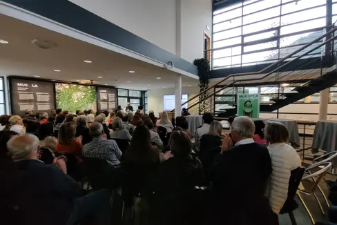 Il dizionario online ladino-tedesco e tedesco-ladino di Giovanni Mischí è stato presentato oggi al Museum Ladin Ciastel de Tor di San Martino in Badia (Foto: USP/Direzione Istruzione, Formazione e Cultura ladina)