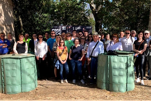 Grenzüberschreitendes Kickoff-Treffen: Die Partner des Interreg Europe Projekts Core am Kompostiergelände von
El Robledo im Naturpark Parco Naturale Cabañeros. (Foto: LPA/Landesagentur für Umwelt und Klimaschutz)