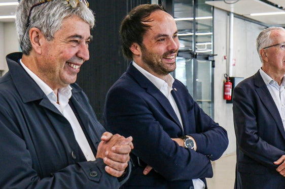 Da sinistra Federico Giudiceandrea, Philipp Achammer e Roland Psenner durante la visita dell'assessore al NOI Techpark (Foto: ASP/Ingrid Silginer)