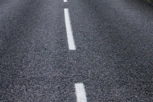 Una circonvallazione di 1,5 chilometri, con un ponte di 10 metri, garantirà in futuro una migliore qualità della vita alla popolazione della frazione di Campo di Trens (Foto: Pexels/Pixabay)