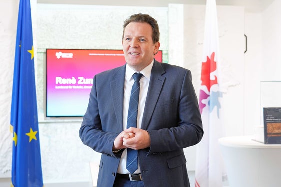 L'assessore tirolese René Zumtobel ha ha descritto i ghiacciai come importanti indicatori degli effetti del cambiamento climatico. (Foto: Land Tirol/Hörmann)