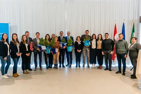 Die sechs Partnerländer haben heute die grenzüberschreitende Zusammenarbeit im Rahmen von Interreg Italien-Österreich bis 2027 angestoßen. Der Fördertopf beinhaltet 91 Millionen Euro. (Foto: LPA/Claudia Corrent)
