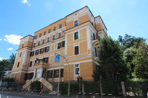 Il convitto provinciale Damiano Chiesa festeggia 90 anni di storia. L'istituto bolzanino è stato inaugurato ufficialmente il 30 aprile 1932 (Foto: ASP)