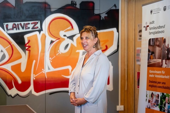 L’auditrice Ulrike Trogmann ha accompagnato il Centro giovani Fly dal 2016 nel suo percorso verso una gestione del personale orientata alla famiglia e alle diverse fasi della vita. (Foto: USP/Fabio Brucculeri)