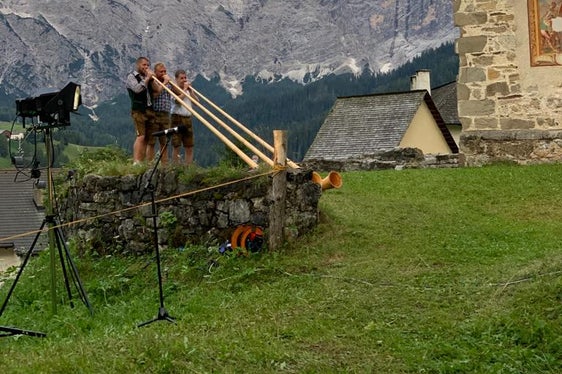 La Consulta Culturela dà ju si arac per cuestions cultureles y artistiches. Sun la fotografia i corni da mont pra la Dlijia Vedla a La Val. (Foto: USP/Ingo Dejaco)
