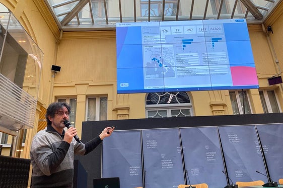 Ein Bild des Streetworkings in Italien skizzierte heute Lorenzo Camoletto von der Turiner Università della Strada. (Foto: LPA/Peter Koler)