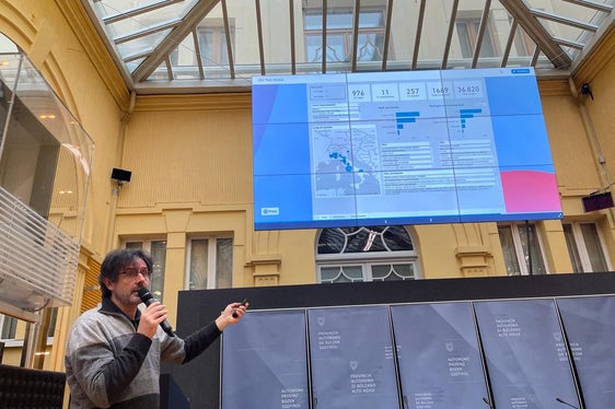 Ein Bild des Streetworkings in Italien skizzierte heute Lorenzo Camoletto von der Turiner Università della Strada. (Foto: LPA/Peter Koler)