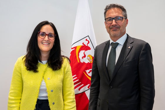 Volksanwältin Veronika Meyer ist ein Jahr im Amt. Sie zog für Landeshauptmann Arno Kompatscher eine erste Bilanz. (Foto: LPA/Fabio Brucculeri)