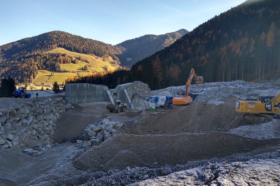 Lavori lungo il rio Schade (Foto: Agenzia protezione civile/Ufficio sistemazione bacini montani Est)