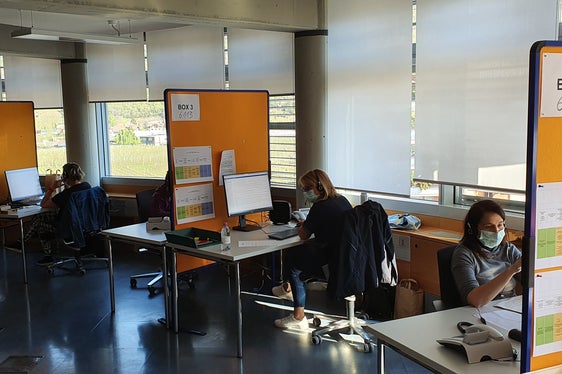 Fino a sei dipendenti hanno risposto alle domande dei cittadini durante la pandemia e durante la prima fase della guerra in Ucraina. Il servizio telefonico per i cittadini sarà interrotto il 31 dicembre (Foto: ASP/Ripartizione Protezione Civile)