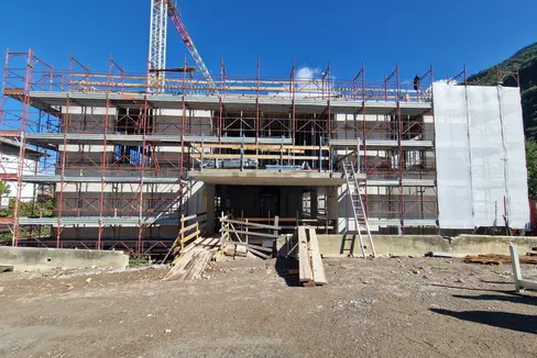 Bei einer Pressekonferenz in Leifers wird das Projekt Gemeinschaftshaus Leifers vorgestellt. (Foto: USP/Gianluca Crocco)