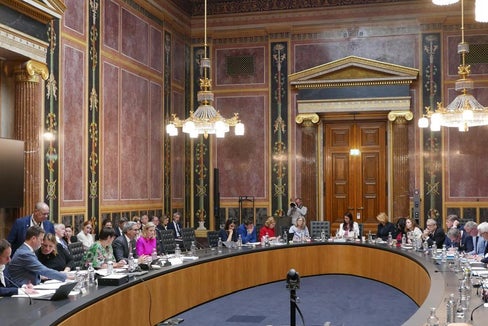 Landeshauptmann Arno Kompatscher erläuterte am 16. Juni auf Einladung des Außenpolitischen Ausschuss in Wien die Reform des Südtiroler Autonomiestatuts. (Foto: LPA)