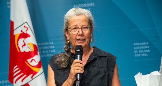 KVW-Basisbildungstrainerin Heike Walden-Pünsch berichtete über ihre Erfahrungen in Schlanders. (Foto: LPA/Fabio Brucculeri)