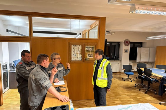 Auch in der Bezirkseinsatzzentrale (BEZ 1) Bozen wurden während der Übung die Abläufe überprüft. (Foto: LPA/Landesfeuerwehrverband BEZ 1)