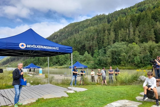 Il responsabile del Centro funzionale provinciale, Willigis Gallmetzer, nel corso dell'inaugurazione del biotopo Ilistra (Foto: ASP/Maja Clara)