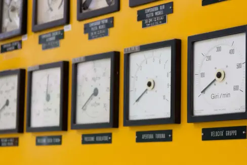 La Giunta ha approvato la ripartizione dei proventi delle tariffe idriche tra i 116 Comuni altoatesini proposta dal Consiglio dei Comuni. Particolare considerazione verrà data ai Comuni ove sono presenti centrali idroelettriche (nella foto un particolare della centrale di Cardano) (Foto: ASP)