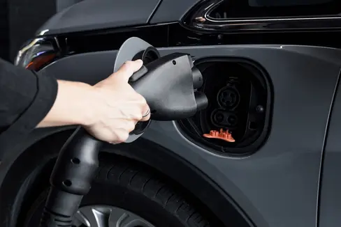 Beim E-Drive-Day können verschiedene Elektrofahrzeuge (Autos und Räder) unterschiedlicher Hersteller kostenlos ausprobiert werden. (Foto: Pexels)