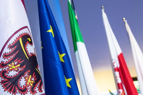 Im Jugendrat gibt die EU-Alpenraumstrategie (Eusalp) der Jugend eine Stimme. Um die Mitgliedschaft können sich junge Menschen aus den Mitgliedländern bis 15. Mai bewerben. (Foto: LPA/Ivo Corrà)