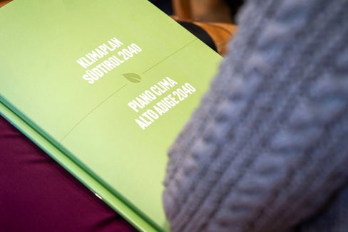 Come iniziativa di sensibilizzazione, “Il clima a colazione” rientra negli sforzi volti a realizzare gli obiettivi del Piano Clima Alto Adige 2040: tra marzo e maggio 2026 vi hanno partecipato circa 700 dipendenti provenienti da quasi tutte le Ripartizioni dell’Amministrazione provinciale. (Foto: USP/Fabio Brucculeri)