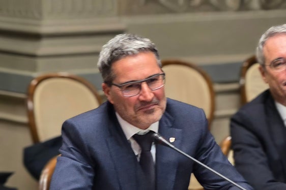 Mit dem am Donnerstag präsentierten Ergebnis der langwierigen Verhandlungen zeigt sich Landeshauptmann Arno Kompatscher zufrieden. (Foto: Amt für regionale Angelegenheiten und Autonomien)