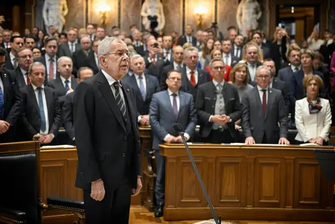 Il presidente Kompatscher ha partecipato oggi alla cerimonia di giuramento del presidente federale austriaco Van der Bellen davanti all'Assemblea federale, a Vienna (Foto: Parlamento austriaco)