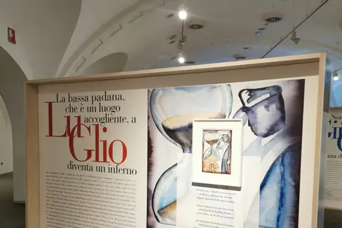 Die Ausstellung zu dem von Francesco Clemente gestalteten Carabinieri-Kalender im Trevi-Lab (Foto: Stefania Lorandi)