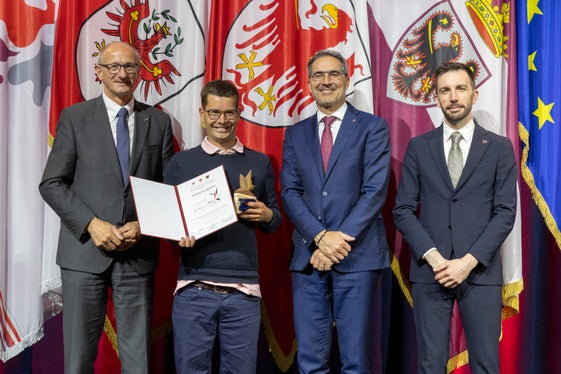 Un di premiei de Südtirol: Marco Scardoni dla Pluania de Persenon. (Foto: Land Tirol/Die Fotografen)