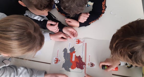 Nell’ambito dell’Euregio incontra le scuole l’Euregio ha organizzato 47 incontri con circa 1200 studenti del Trentino. (Foto: Euregio)