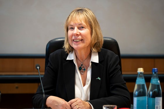 Alenka Smerkolj ist seit 2019 Generalsekretärin der Alpenkonvention. (Foto: LPA/Fabio Brucculeri)