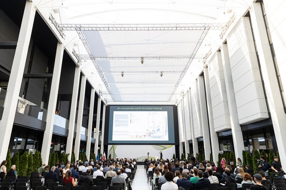 Eröffnung der Nachhaltigkeitstage im Saal Königsspitze der Messe Bozen: Nachhaltige Lösungen für den ländlichen Raum finden, lautet die Zielsetzung der Veranstaltung. (Foto: LPA/Tiberio Sorvillo)