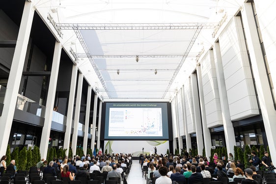 Eröffnung der Nachhaltigkeitstage im Saal Königsspitze der Messe Bozen: Nachhaltige Lösungen für den ländlichen Raum finden, lautet die Zielsetzung der Veranstaltung. (Foto: LPA/Tiberio Sorvillo)