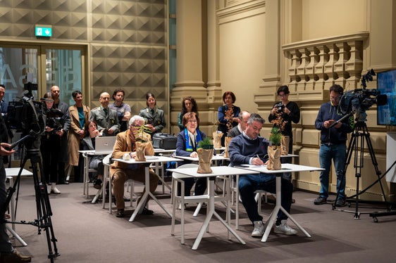 Einatmen - Ausatmen - Weiteratmen: Die Kampagne Waldatem - respiro del bosco - fla dl bosch wurde einen Tag vor dem Internationalen Tag des Waldes im Rahmen einer Pressekonferenz vorgestellt. (Foto: LPA/Fabio Brucculeri)