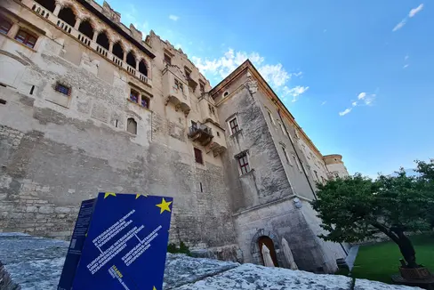 Con il convegno odierno Integrazione europea e cooperazione transfrontaliera tenutosi a Trento, al Castello del Buonconsiglio, si è conclusa una serie di colloqui con i quali l'Euregio ha commemorato l'anniversario dell'Autonomia (Foto: Ufficio stampa della Provincia di Trento)