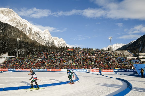 L'Arena Alto Adige di Anterselva ospita da decenni Coppa del mondo e campionati mondiali di biathlon: nel 2026 sarà teatro delle competizioni dei Giochi olimpici invernali di Milano Cortina 2026 (Foto Comitato Coppa del Mondo Biathlon Anterselva)