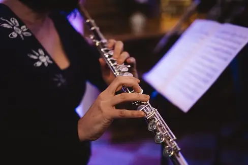 Gli artisti che desiderano richiedere una pensione integrativa devono aver versato al Fondo Pensione Complementare, essere iscritti all'albo e presentare la domanda (Foto: ASP/Ripartizione cultura/Michael Pezzei)