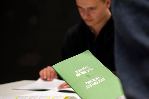 Il feedback dell'Amministrazione provinciale al Consiglio dei cittadini per il Clima e allo Stakeholder Forum per il Clima sulle misure proposte per il Piano Clima Alto Adige 2040 (nella foto) sarà al centro della conferenza stampa con il presidente Arno Kompatscher e l'assessore provinciale Peter Brunner il 14 giugno. (Foto: USP/Fabio Brucculeri)