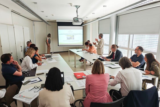 Ein zentrales Thema des jüngsten Treffens des Komitees war der Landespräventionsplan 2026-2031, der derzeit ausgearbeitet wird. (Foto: LPA/Ursula Pirchstaller)