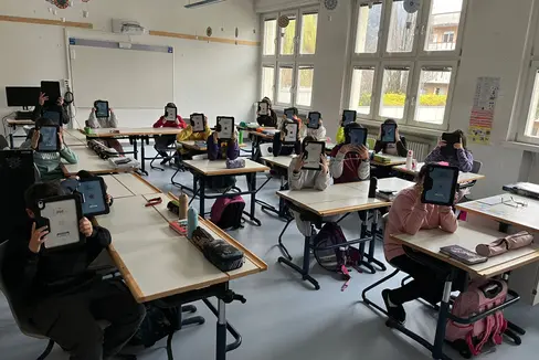 Si è concluso alle scuole primarie a Oltrisarco il corso di Didattica attiva con l'uso dei tablet tenuto dall'esperta Alice Longhini (Foto: ASP/Istituto comprensivo Bolzano IV)