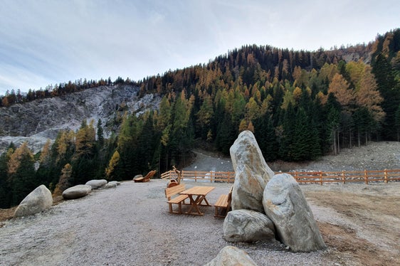 Nel corso dei lavori sul Rio Camper è stata allestita anche un'area di sosta per i visitatori. (Foto: ASP/Ufficio provinciale sistemazione bacini montani Sud)
