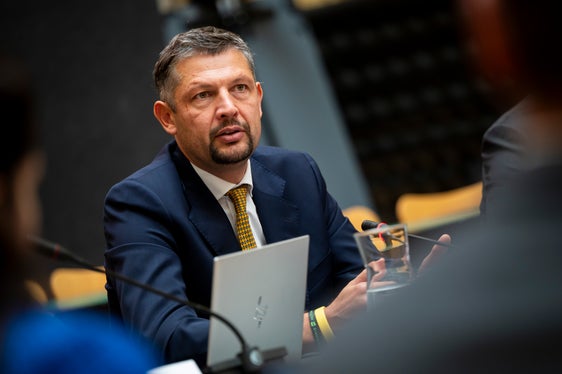 “Sono necessarie soluzioni innovative. Per plasmare la mobilità di domani occorrono dati migliori e un maggiore scambio di dati tra i Paesi e le singole infrastrutture. Solo così potremo prevenire, spostare e anche controllare il traffico”, ha dichiarato l'assessore provinciale Alfreider. (Foto: USP/Fabio Brucculeri)