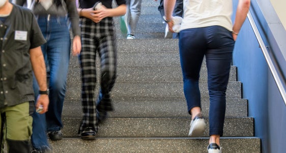 Beziehungen und ihre Bedeutung in der Schulzeit sind am 21. September das zentrale Thema der diesjährigen Eröffnungsfeier des Schuljahres an den italienischen Schulen des Landes. (Foto: LPA/Peter Daldos)