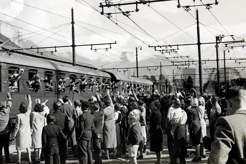Die Option ist ein prägendes Kapitel der Südtiroler Zeitgeschichte. Einige der Optanten kehrten nach dem Weltkrieg wieder nach Südtirol zurück – ein neues Buch befasst sich damit. (Foto: Südtiroler Landesarchiv/Bildarchiv Urban Rienzner)