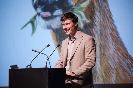Presidente della Commissione d'esame dei cacciatori: Dominik Trenkwalder dell'Ufficio gestione fauna selvatica. (Foto: USP/Bernhard Aichner)