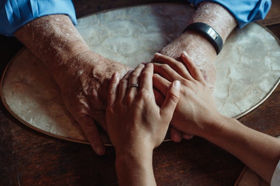 Su invito dell'assessora alle politiche sociali i rappresentanti di diverse associazioni che operano nel sociale hanno discusso misure e strategie per prevenire la povertà (Foto: Pexels)