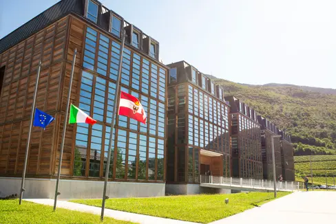 È stato firmato questa mattina (25 settembre) presso la Fondazione Edmund Mach di San Michele all'Adige dai presidenti delle Province di Bolzano e di Trento e dal ministro dell'economia e delle finanze, Giancarlo Giorgetti, un importante accordo in materia di finanza pubblica (Foto: ASP/Fabio Brucculeri)