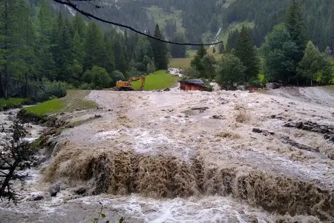 Il rio del Conio è straripato ed ha allagato i pascoli circostanti (Foto: ASP/Ufficio sistemazione bacini montani Est)