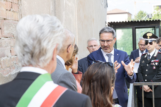 Il sindaco di Bolzano Caramaschi (di spalle), la ministra Cartabia, il presidente Kompatscher e il commissario del Governo Cusumano (Foto: ASP/Tiberio Sorvillo)